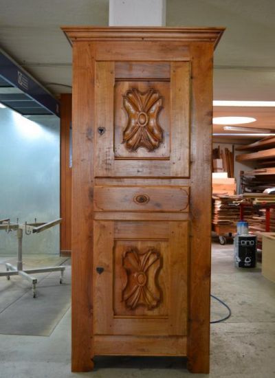 Credenza in legno di ciliegio